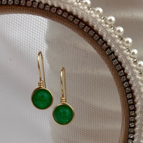 BRIGHT Green Agate and Gold Wire Wrapped Minimalist Earrings - Picture 11 of 11